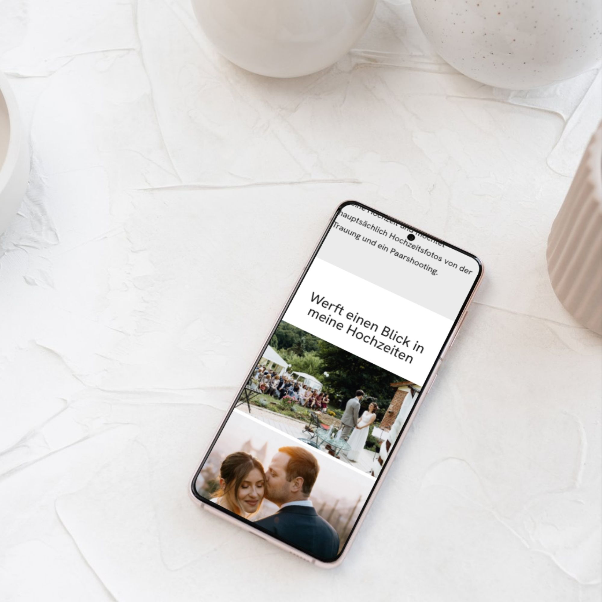 Website Carmen Moosmann auf dem Handy